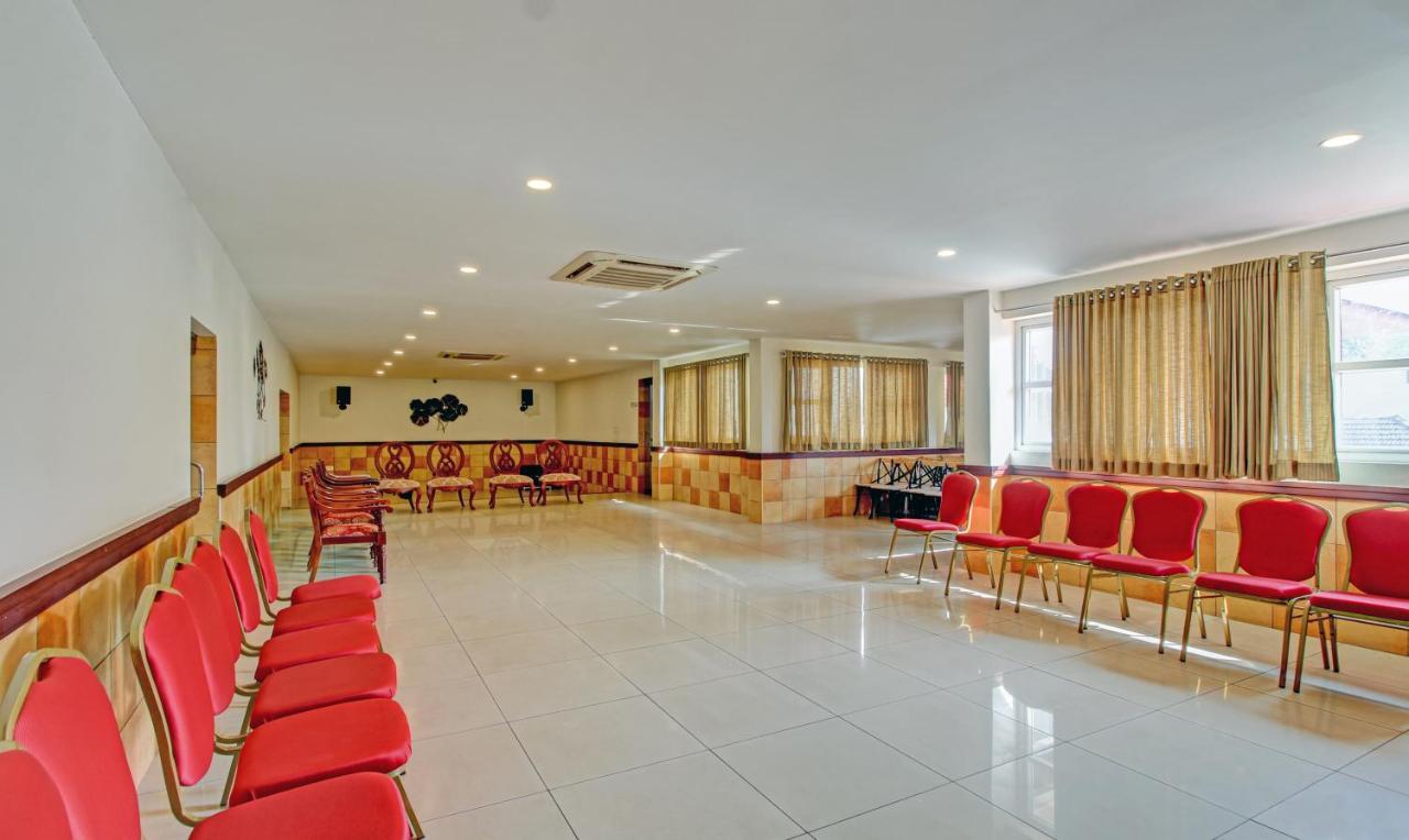 Treebo Prince Hotel Котаям Екстериор снимка