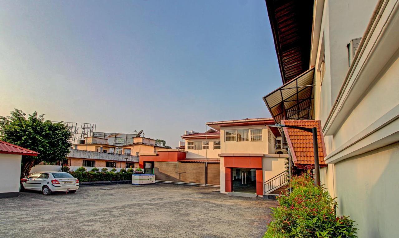 Treebo Prince Hotel Котаям Екстериор снимка